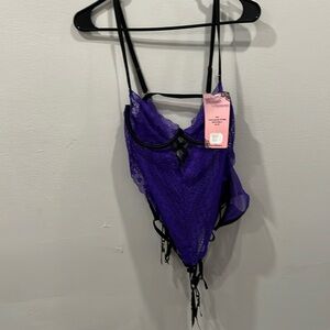 Seven ‘til Midnight Geolace merrywidow with strappy lace and thong